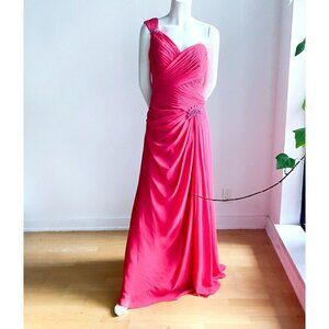 TWO by Rosa Clara Pink Chiffon Ruched Rhinestone Detail Gown with  Sheer Cape 12